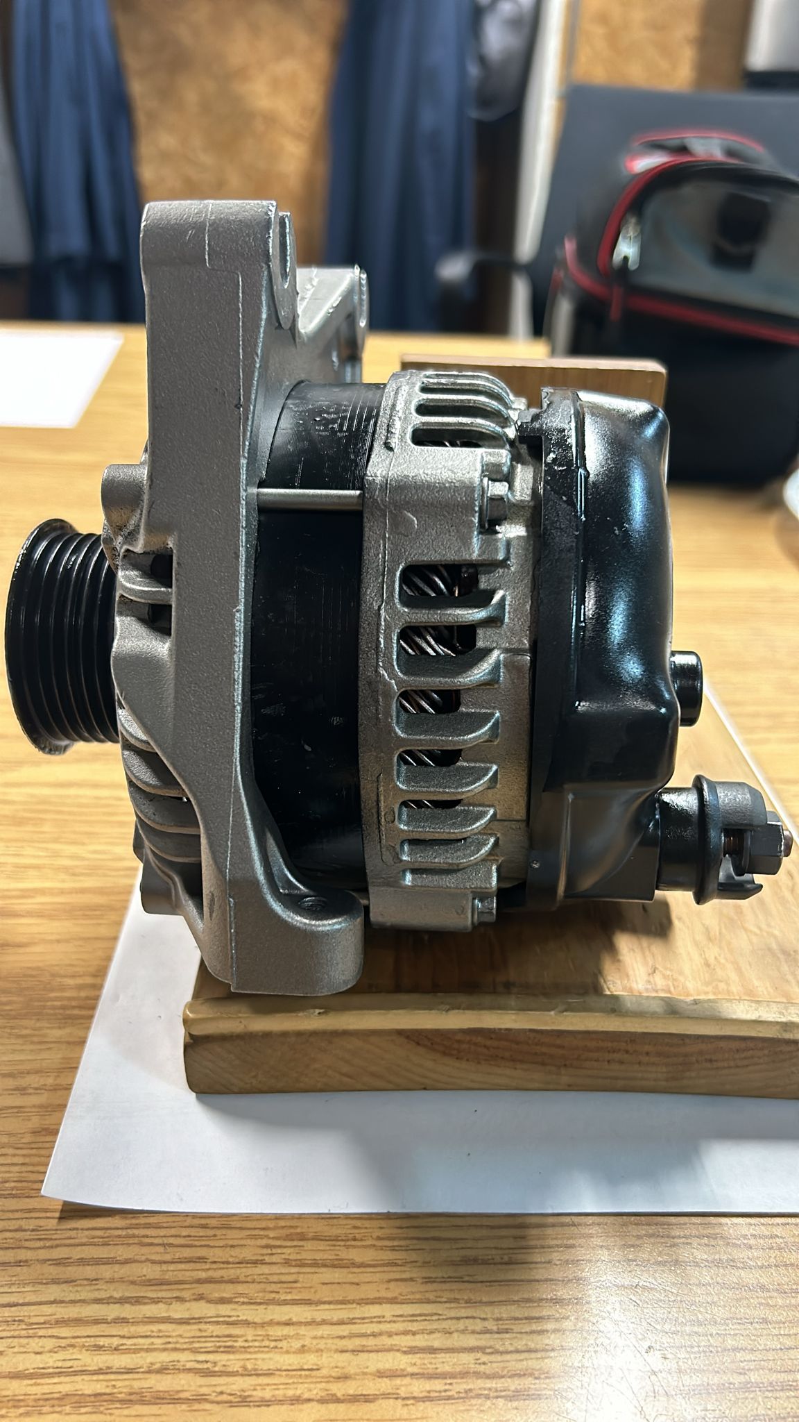 Alternator 12V 215A 104210-6182R