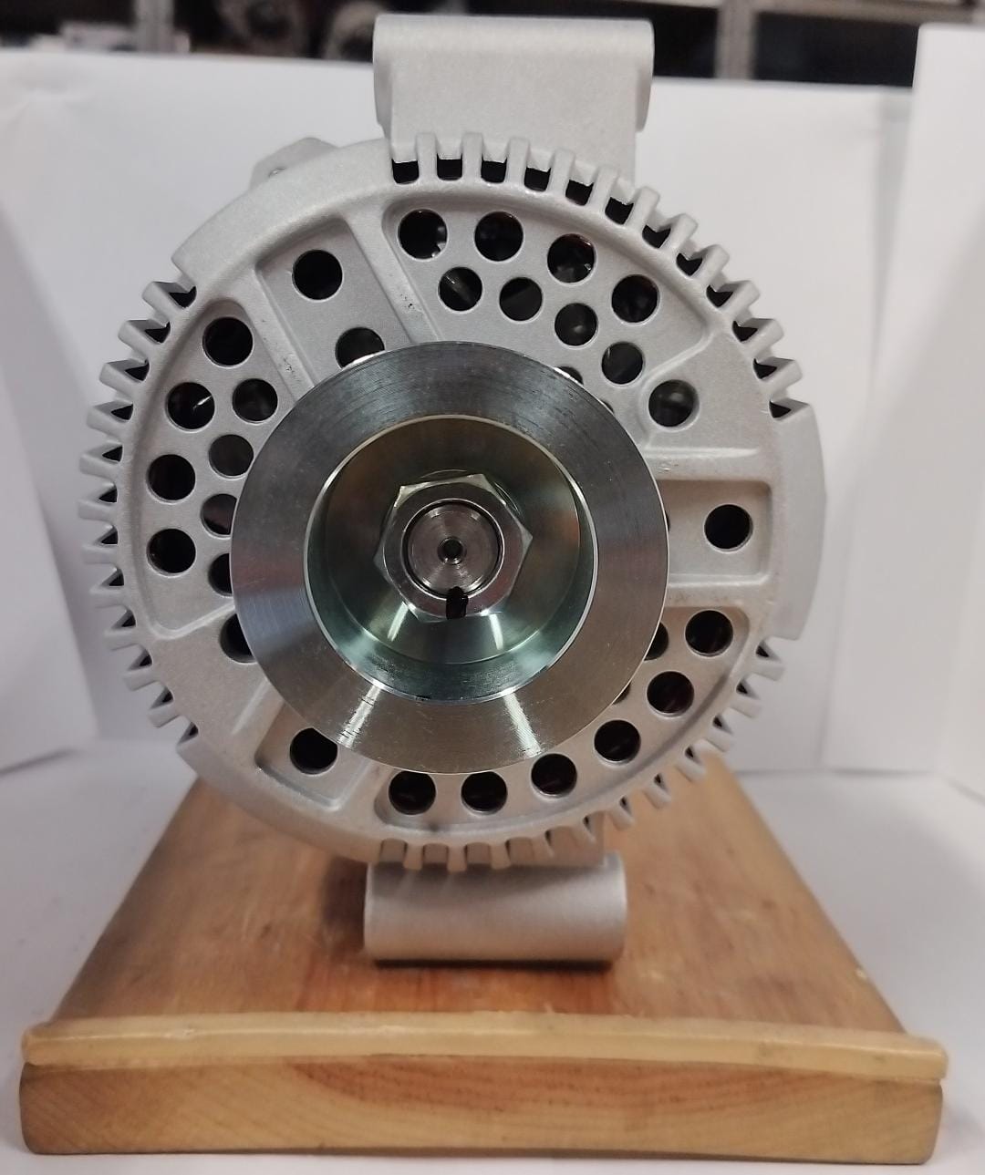 Alternator GL331X Ford 130AMP T-MOU KFDA-7768