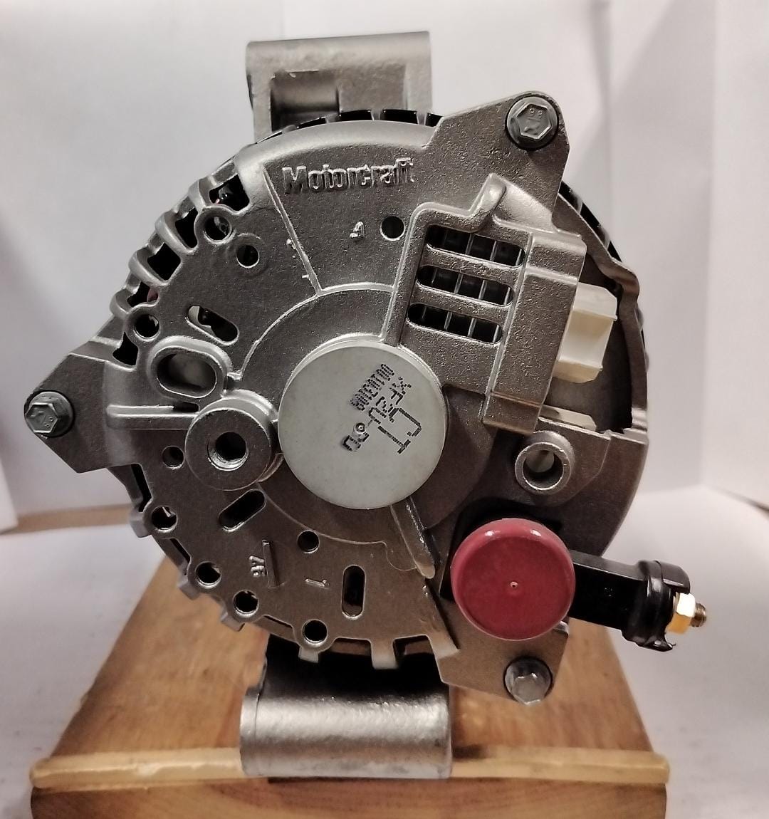 Alternator FORD 6G 135A (WHITE REG) KFDA-8253