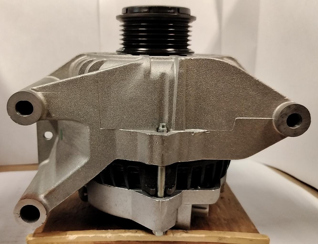 Alternator FORD 105A 8257
