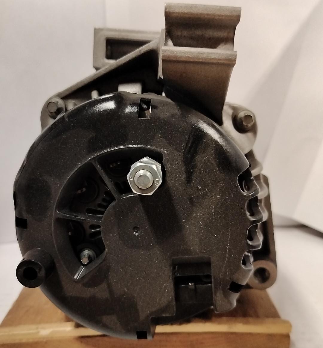 ALTERNATOR 130D KDRA-8240