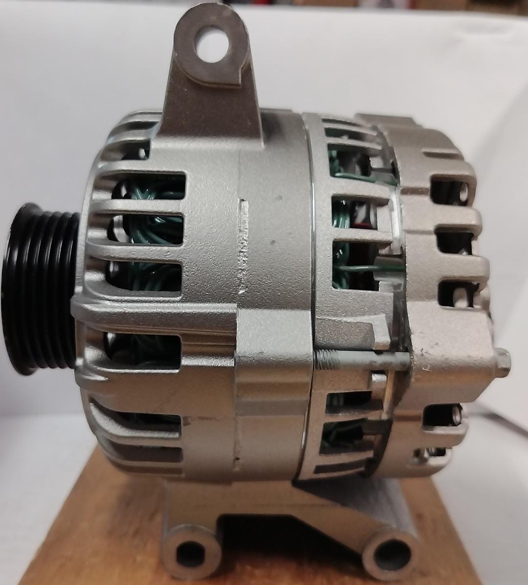 Alternator FORD Focus 2.0L (F601) KFDA-8406