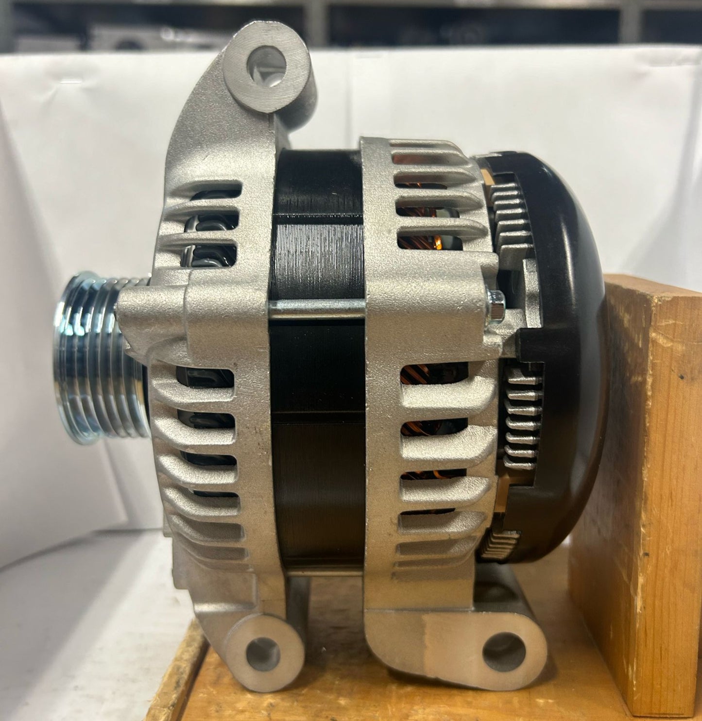 Alternator Denso FORD 12V 200A KA-11641