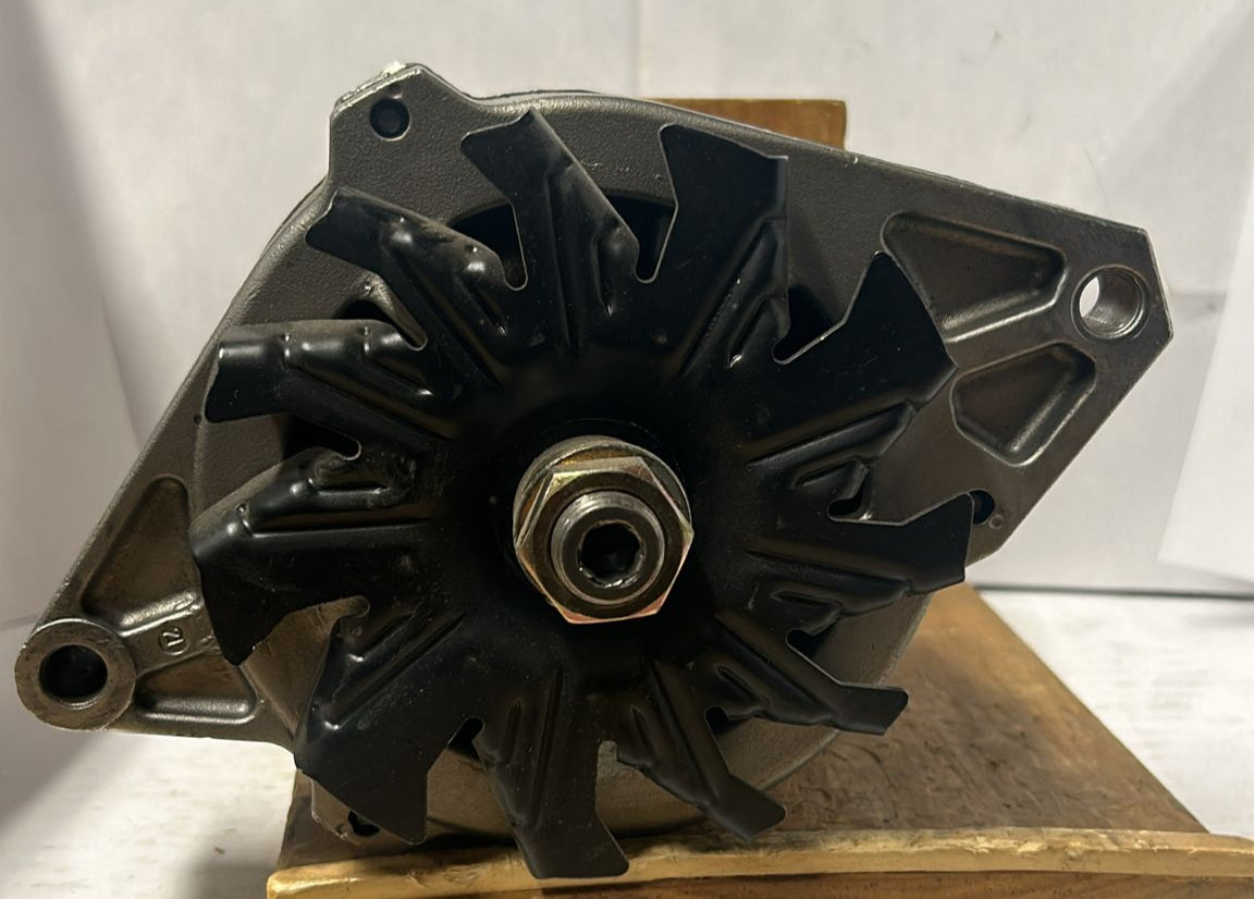 ALTERNATOR CS130 IH TRUCK 10480098