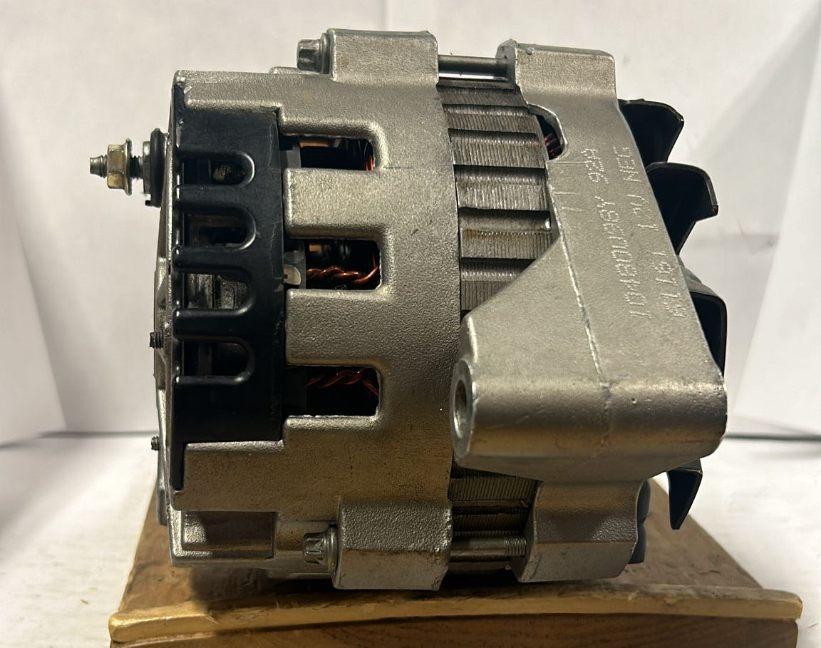 ALTERNATOR CS130 IH TRUCK 10480098