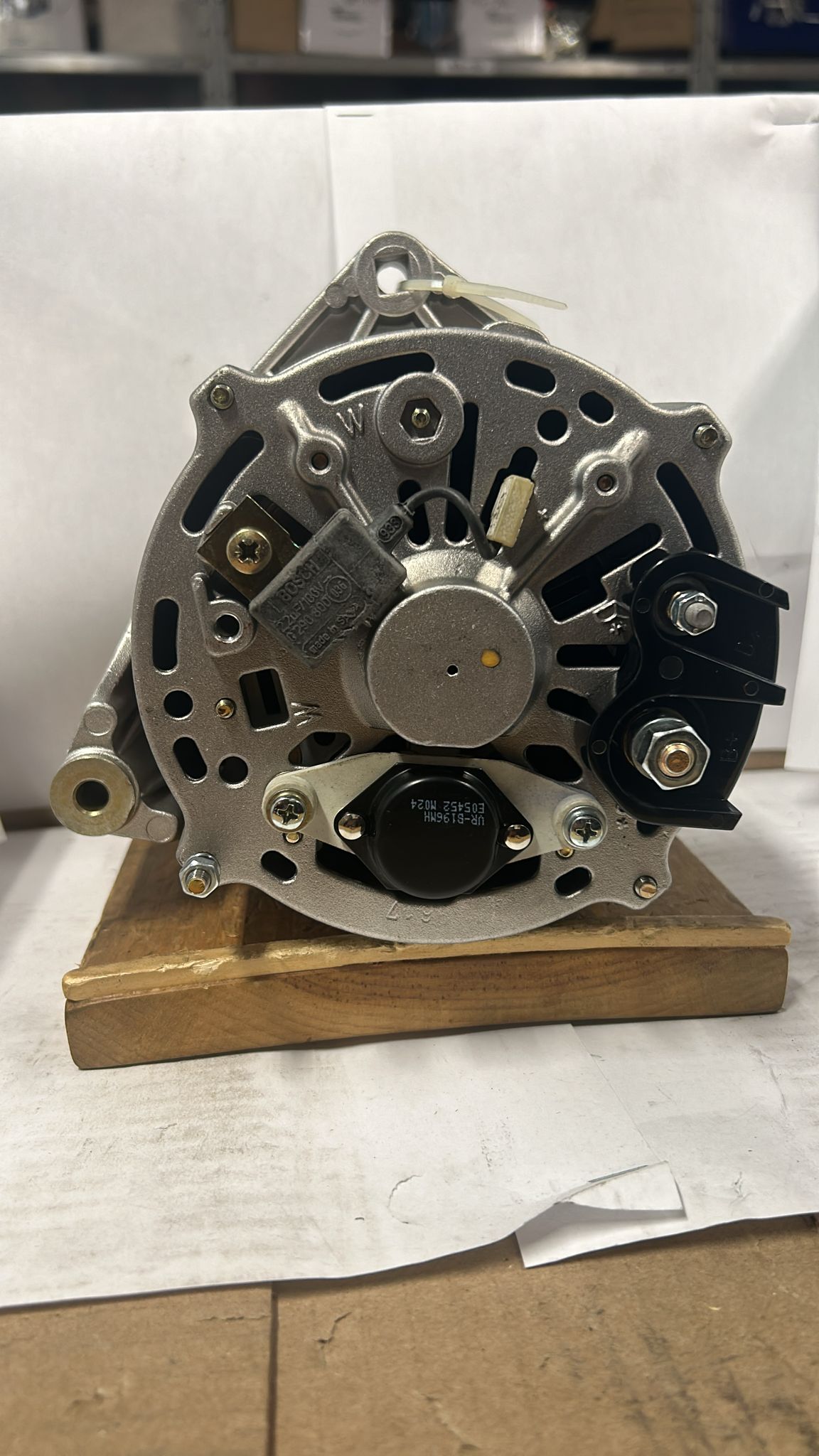 ALTERNATOR 0-120-469-793 80A KA-13244