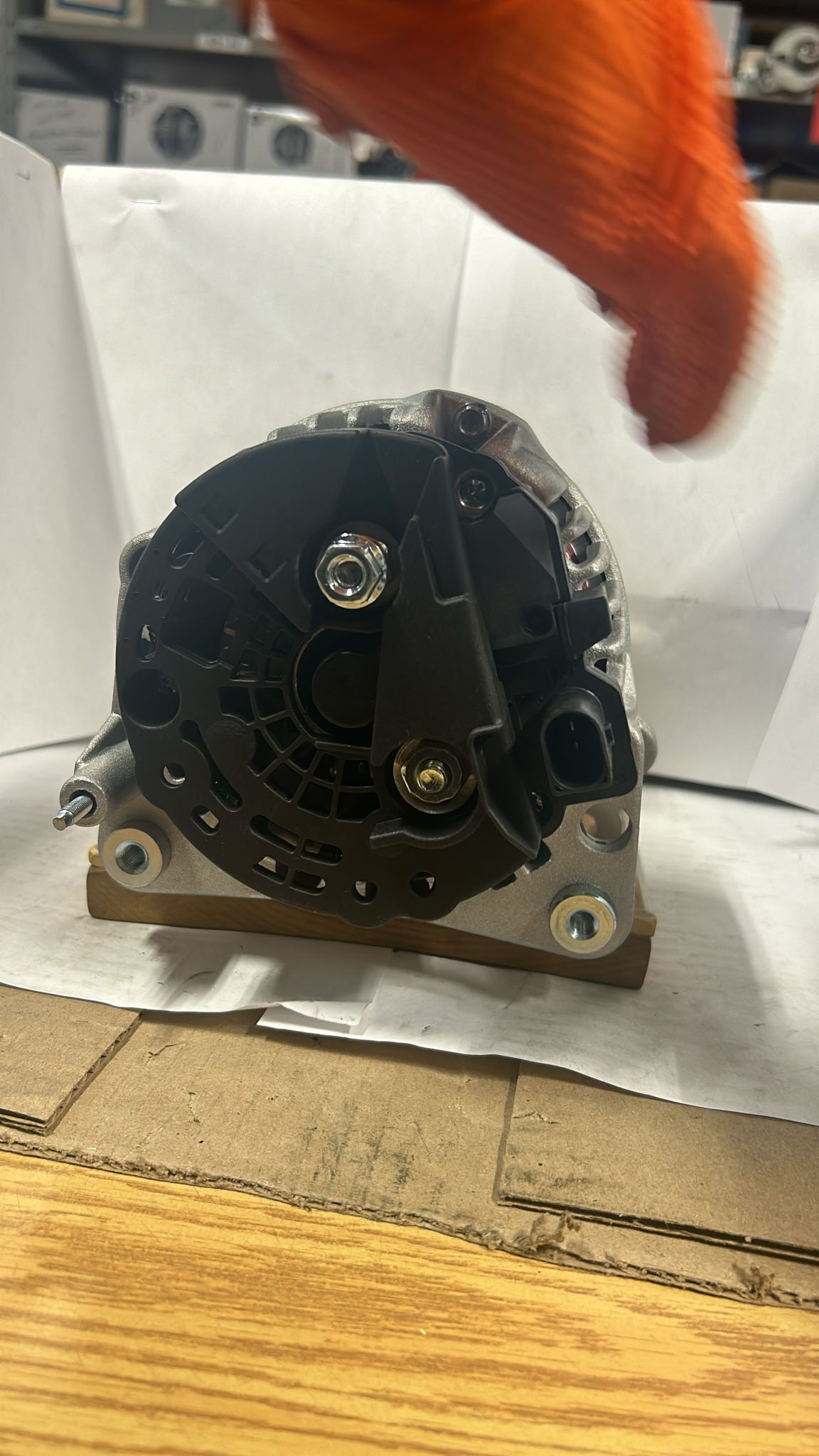 ALTERNATOR VW W/CLUTCH PULLEY KA-13851
