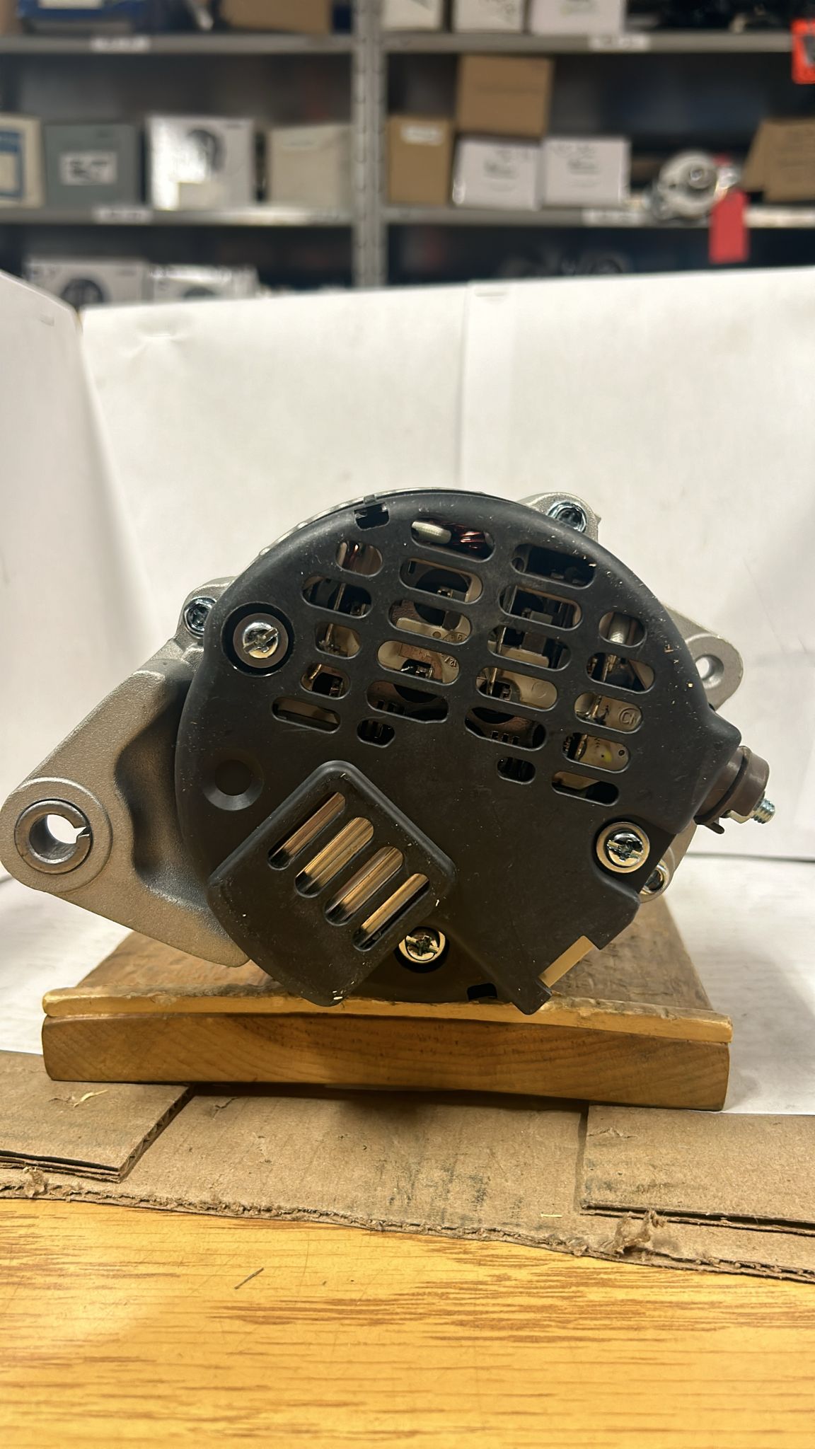 ALTERNATOR KIA(L-8) KA-13948