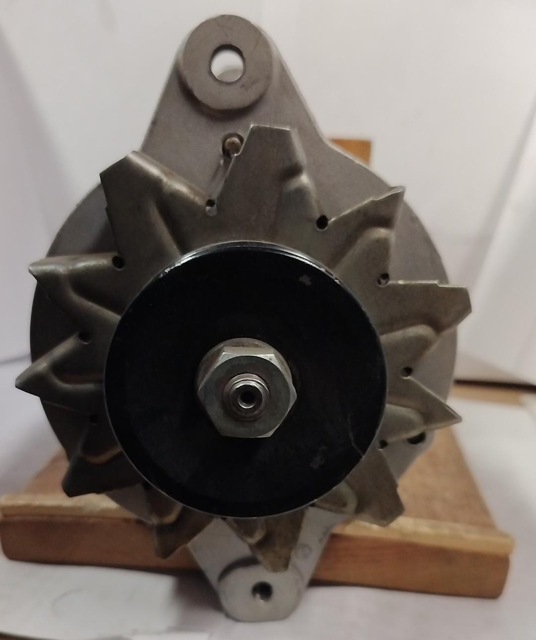 ALTERNATOR HITACHI KA120-05B.