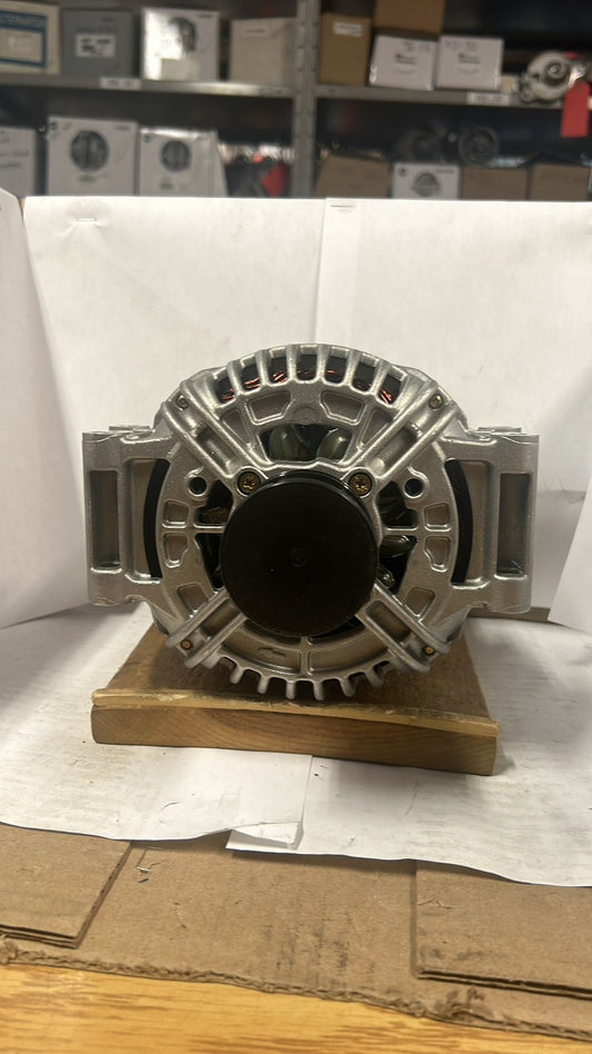ALTERNATOR SPRINTER 150A 0-124-615-053.